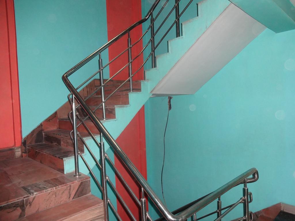 Ajatsatru Hotel جايا المظهر الخارجي الصورة