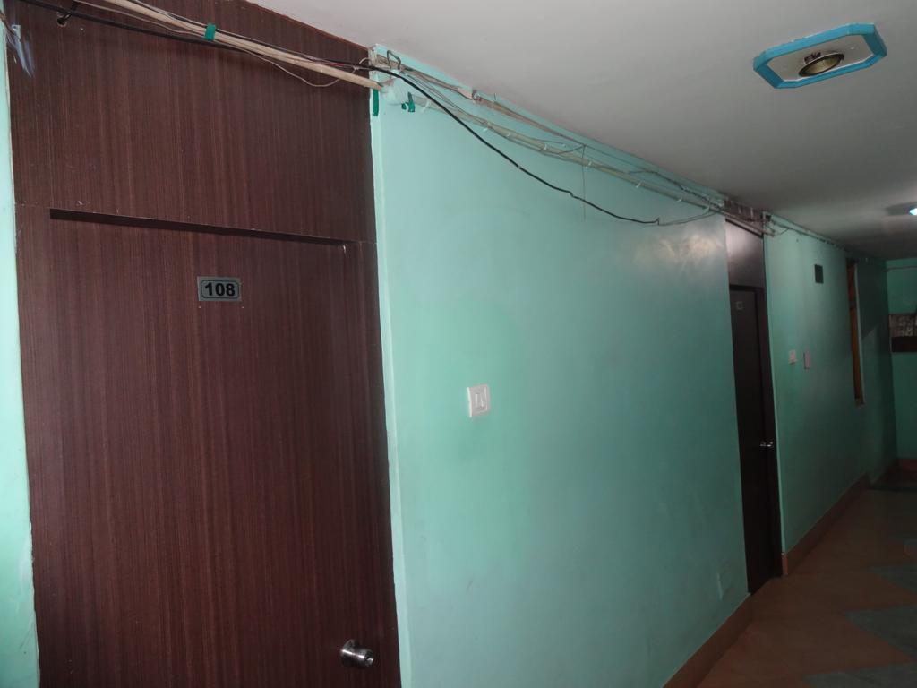 Ajatsatru Hotel جايا المظهر الخارجي الصورة
